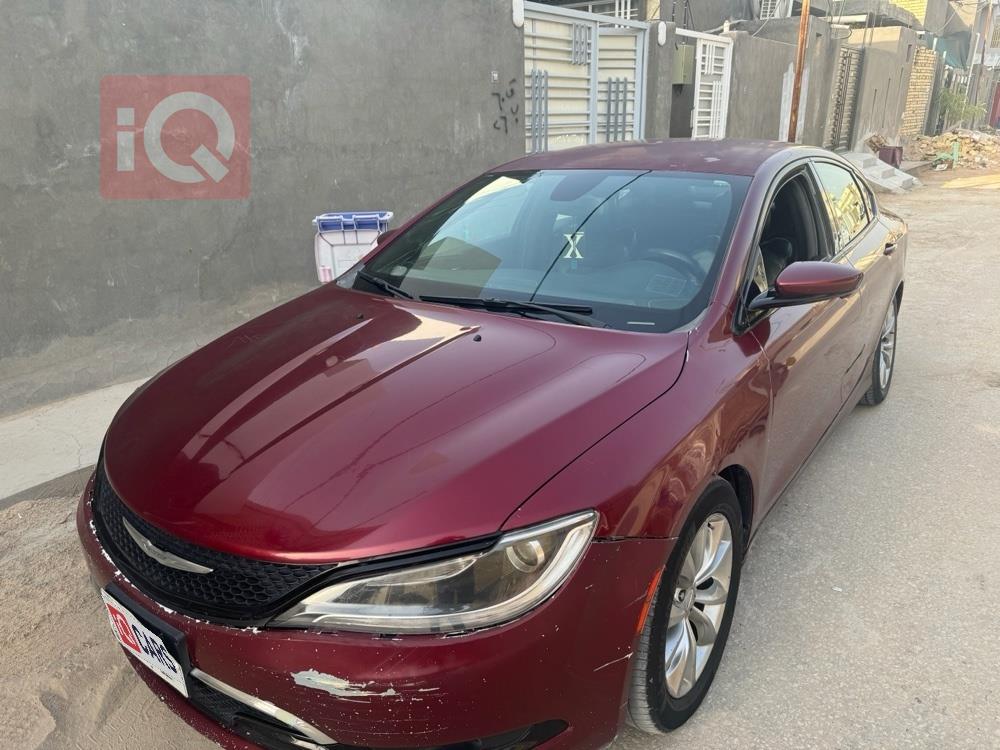 كرايسلر 200